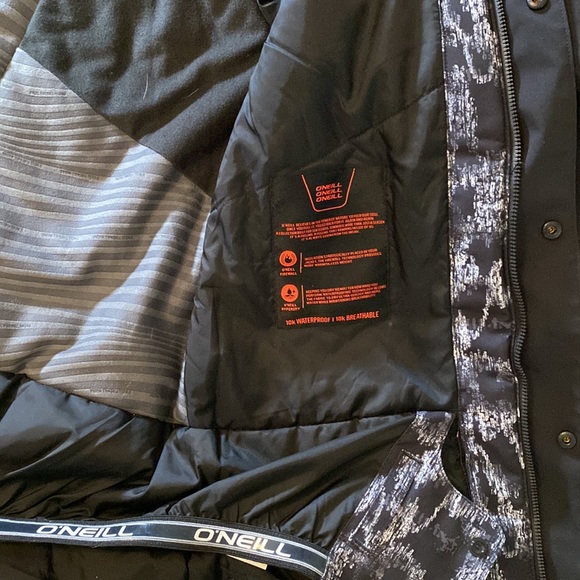 O’Neil snow coat - Picture 6 of 7